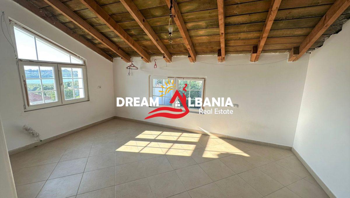 Jepet me qera vile 3 kateshe ne zonen e Farkes prane diges se liqenit (ID 4251255) (18)