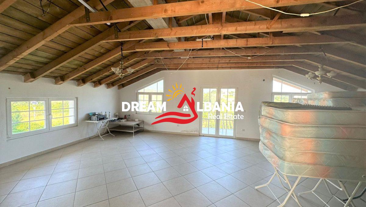 Jepet me qera vile 3 kateshe ne zonen e Farkes prane diges se liqenit (ID 4251255) (19)