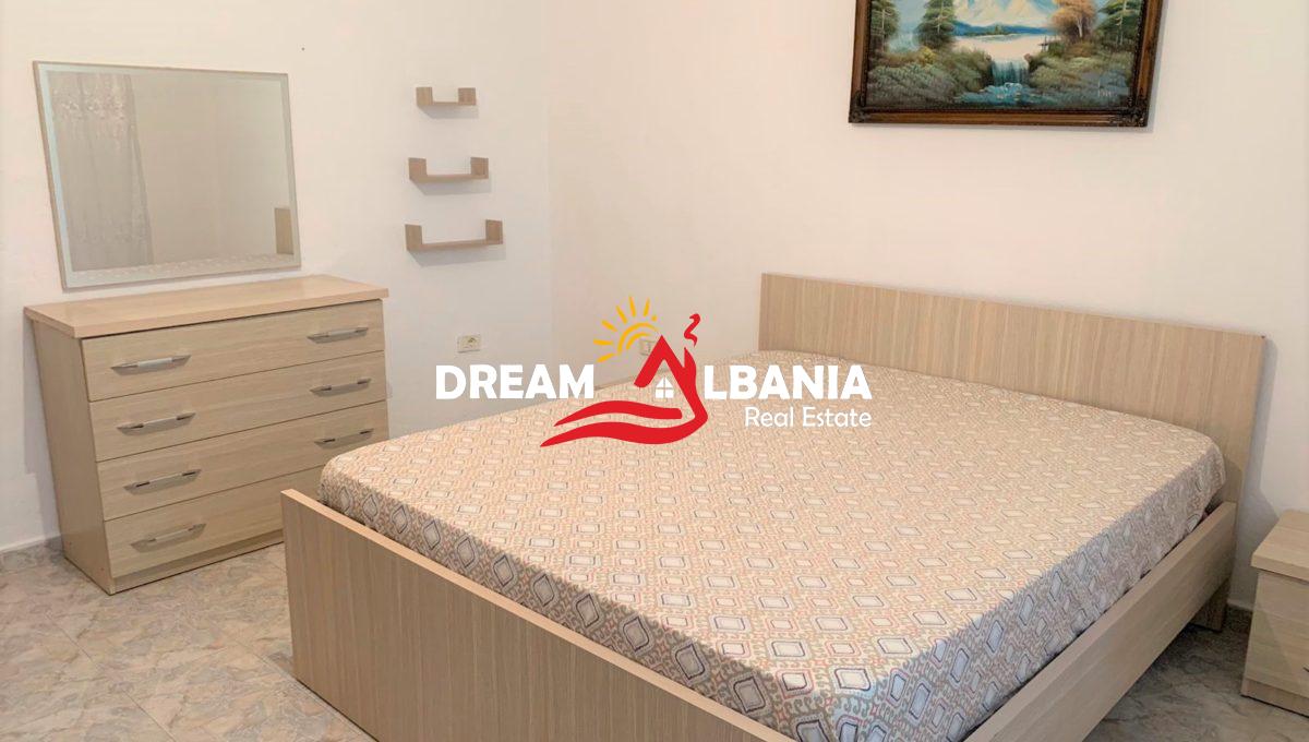 Jepet Apartament 2+1 me Qera ne Shtepi Private me oborr ne Don Bosko, prane Fiori di Boskos ne Tirane (9)