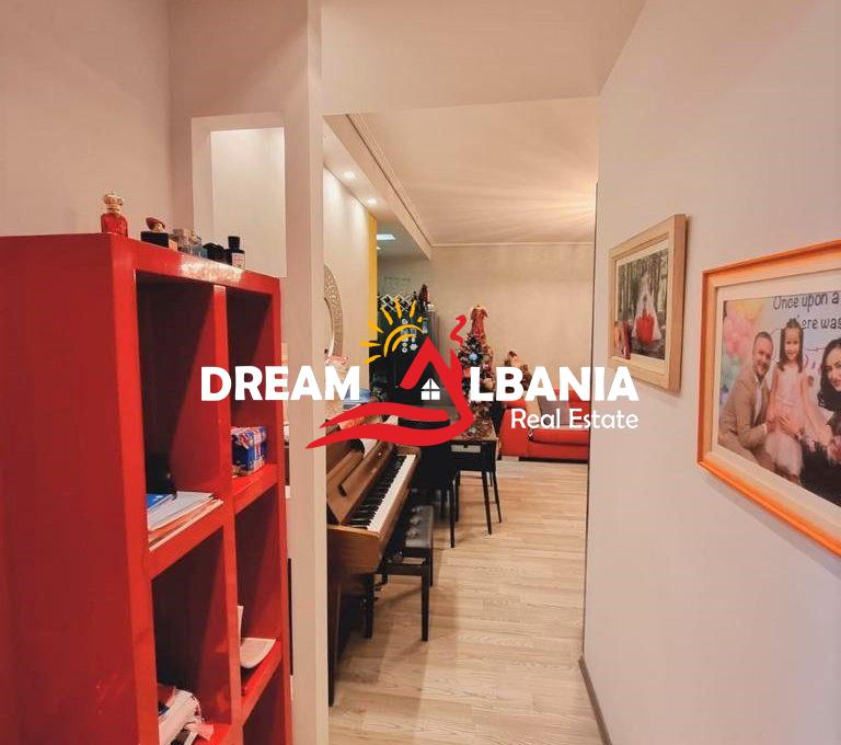 Jepet me qera apartament 2+1 dhe post parkimi tek Kompleksi Gener 2, ne rrugen Jordan Misja (ID 42214485) (11)