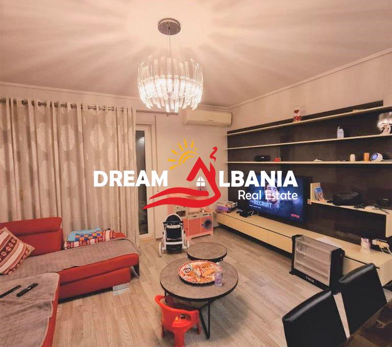 Jepet me qera apartament 2+1 dhe post parkimi tek Kompleksi Gener 2, ne rrugen Jordan Misja (ID 42214485) (12)