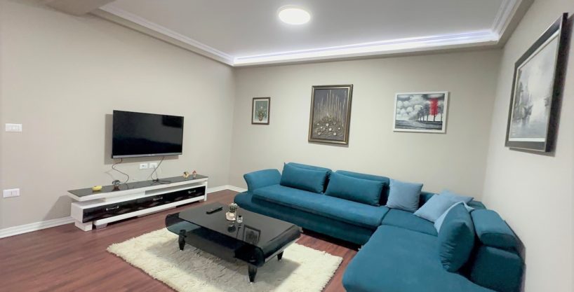 Jepet me qera apartament 2+1+studio dhe post parkimi tek rruga e Kosovareve prane Kompleksit Dinamo (ID 4251262)