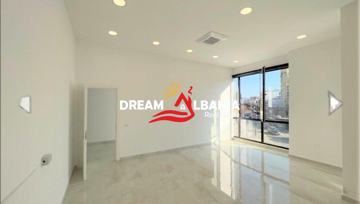 309ccb3c-830f-41b8-80f4-9cde41b6789e