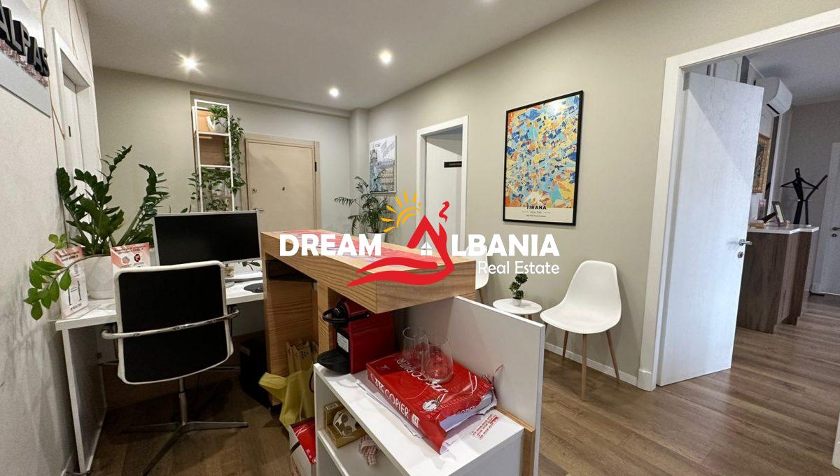 Ambjent per zyra me qera te Delijorgji prane Hotel Hilton (ID 4261941) (2)