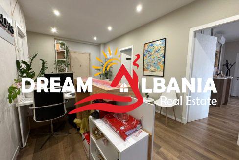 Ambjent per zyra me qera te Delijorgji prane Hotel Hilton (ID 4261941) (2)