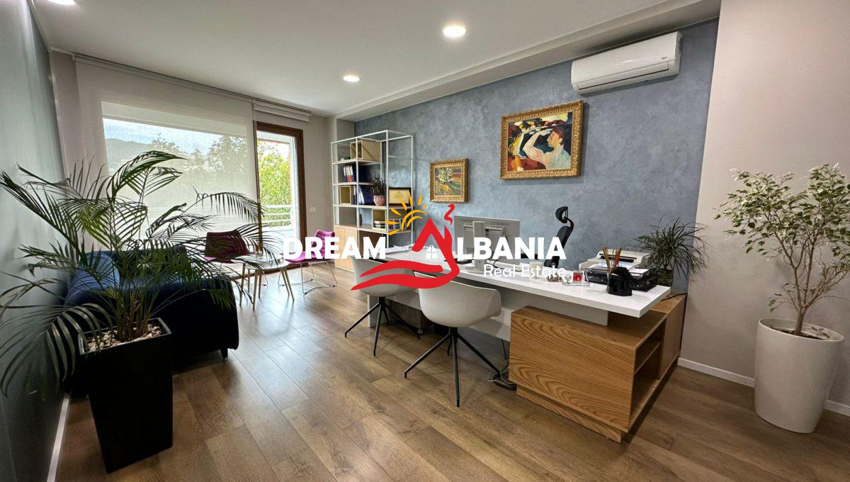 Ambjent per zyra me qera te Delijorgji prane Hotel Hilton (ID 4261941) (4)