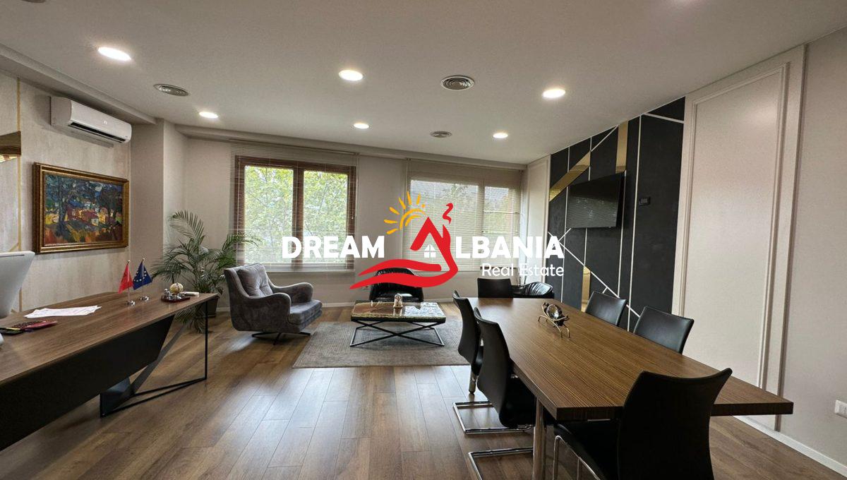 Ambjent per zyra me qera te Delijorgji prane Hotel Hilton (ID 4261941) (5)