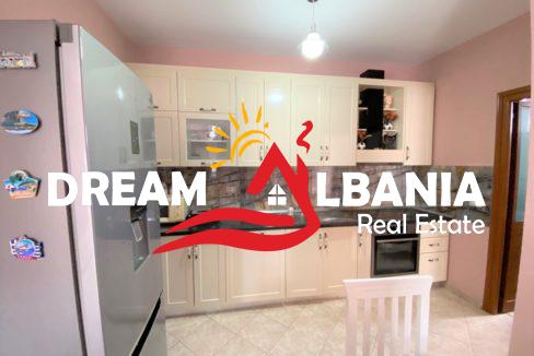 Apartament 2+1 me Qera tek Prokuroria e Rrethit (Rruga Mine Peza) ne Tirane (2)