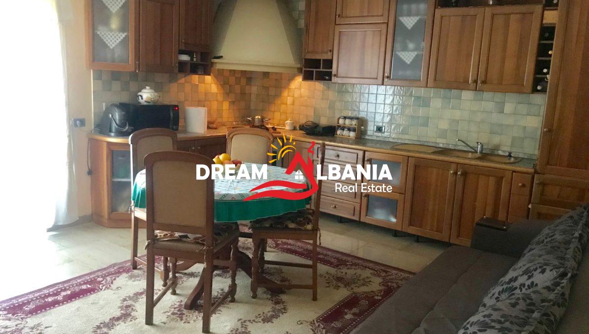 Jepet me qera apartament 3+1 tek Mozaiku i Tiranes (ID 4239067) (12)