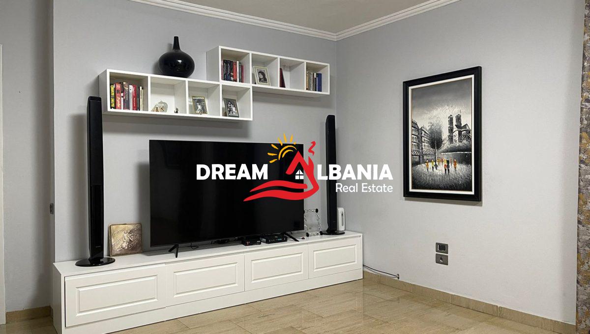 Jepet me qera apartament 3+1 tek Mozaiku i Tiranes (ID 4239067) (13)