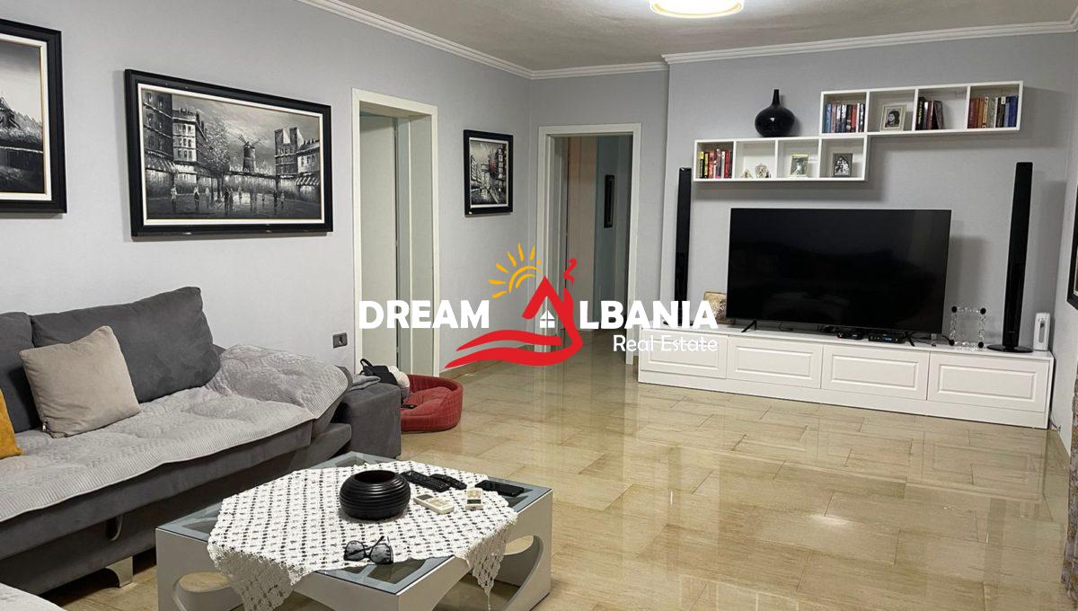 Jepet me qera apartament 3+1 tek Mozaiku i Tiranes (ID 4239067) (2)