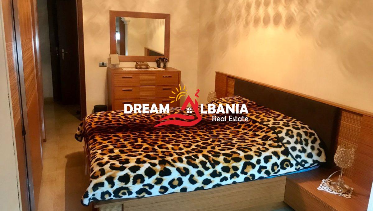 Jepet me qera apartament 3+1 tek Mozaiku i Tiranes (ID 4239067) (4)