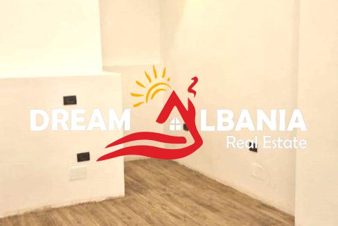 DYQAN PER SHITJE TE TRENI (6)