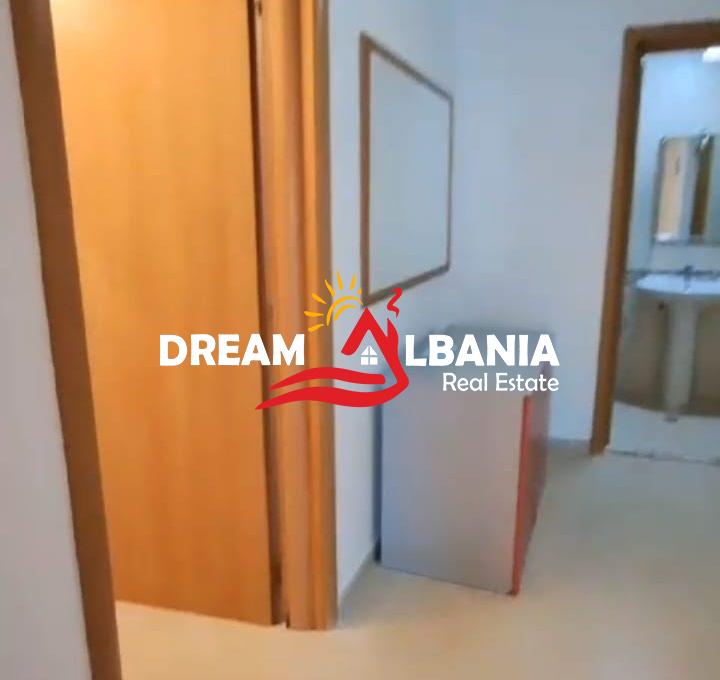 Jepet me qera apartament 2+1 tek Stacioni i Trenit prane kompleksit Usluga (ID 42214564) (1)