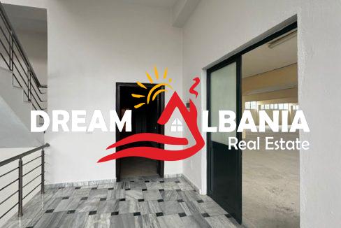 Magazine me qera ne Autostraden TR-DR prane City Park ne Tirane (ID 4281071) (1)