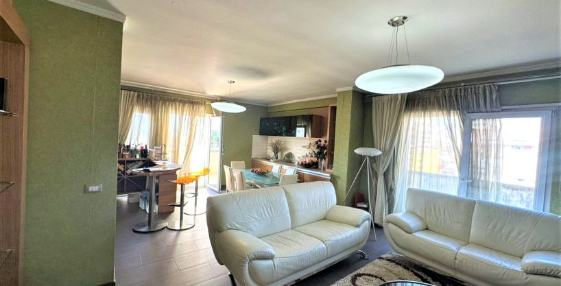 Super apartment 2+1+2 for sale in Zogu i Black near the Red Cross (ID 41211367)