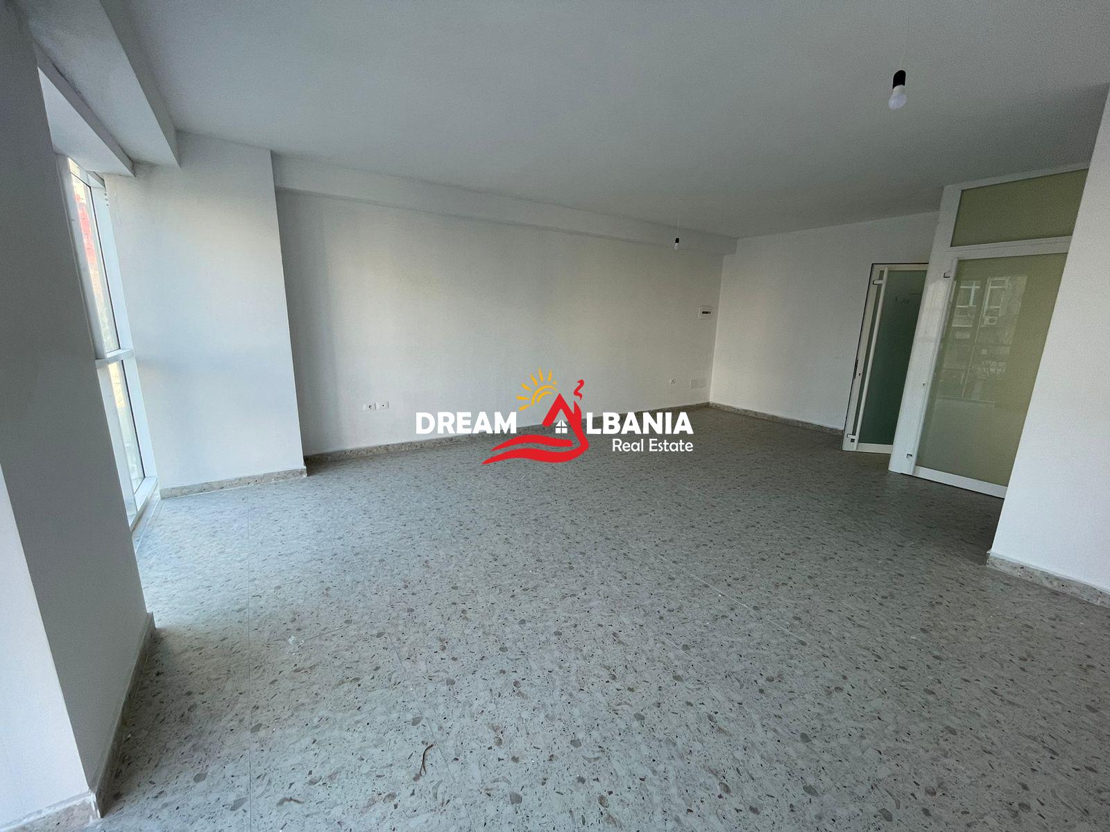 Сдается коммерческое помещение на улице Дибра возле Аптеки 10 ID (4271921)