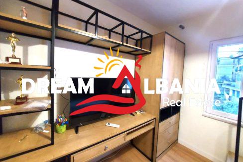 Vile per shitje ne Tirane (5)