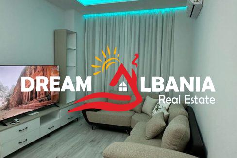 Jepet me qera apartament 1+1 ne rrugen 4 deshmoret prane gjimnazit Partizani (ID 42111025) (1)