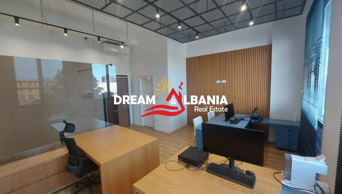 Njesi biznesi ne shitje ne Tirane (5)