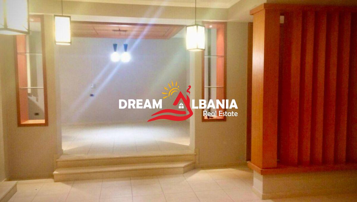 Vile 3 kateshe Residenziale ne shitje te Vilat Gjermane prane Rruges se Elbasanit (4151134)