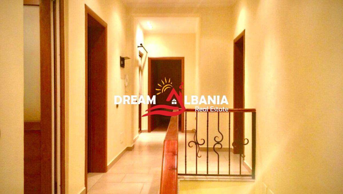Vile 3 kateshe Residenziale ne shitje te Vilat Gjermane prane Rruges se Elbasanit (4151135)