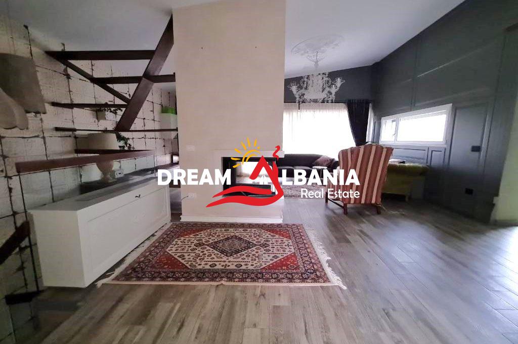 Vila me qera ne Tirane (10)