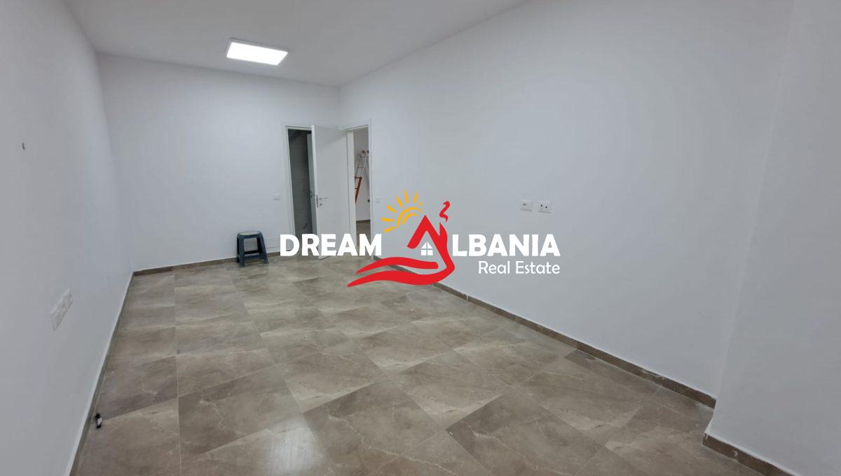 Zyra me qera ne Tirane (3)