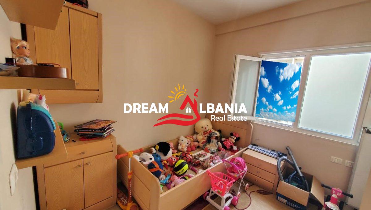 Apartament 3+1 me garazh ne shitje ne Fresk (8)