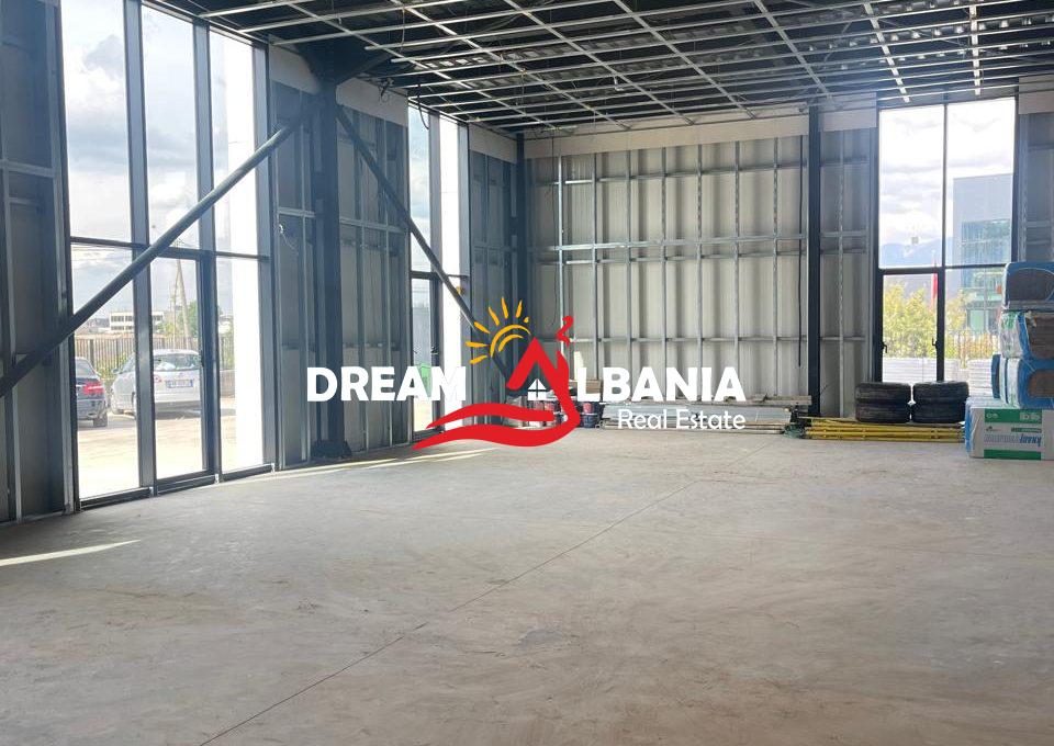 Jepet me qera magazine ne Mezez prane Top Channel (ID 4281220) (7)