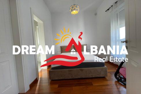 Vila me qera ne Tirane (2)