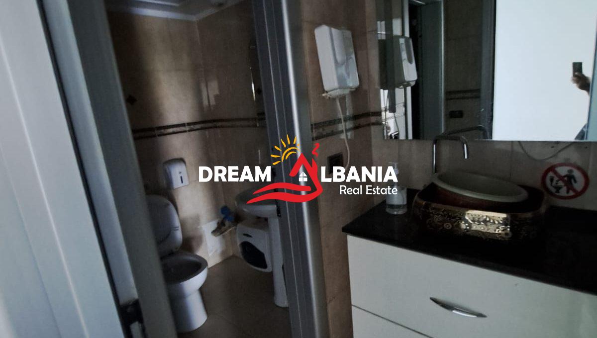 Zyra me qera ne Tirane (14)