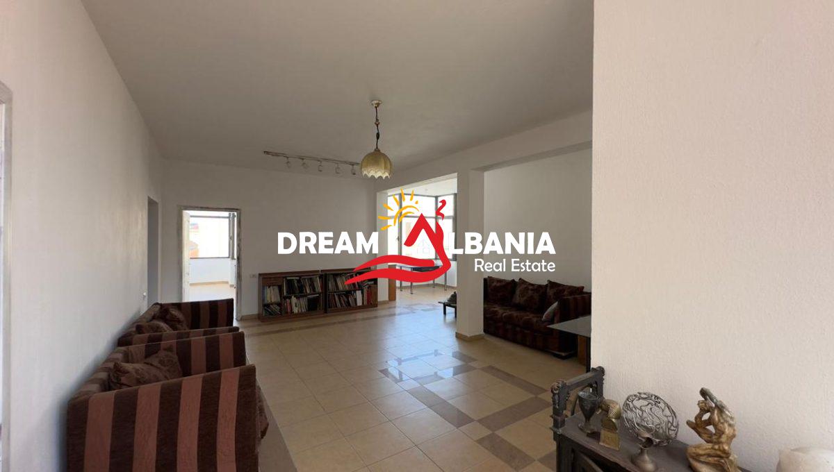 Ambient BiznesiZyre me Qera ne Qender, Midis Rr.Durresit dhe Rr.Kavajes ne Tirane (ID 42611115) (2)