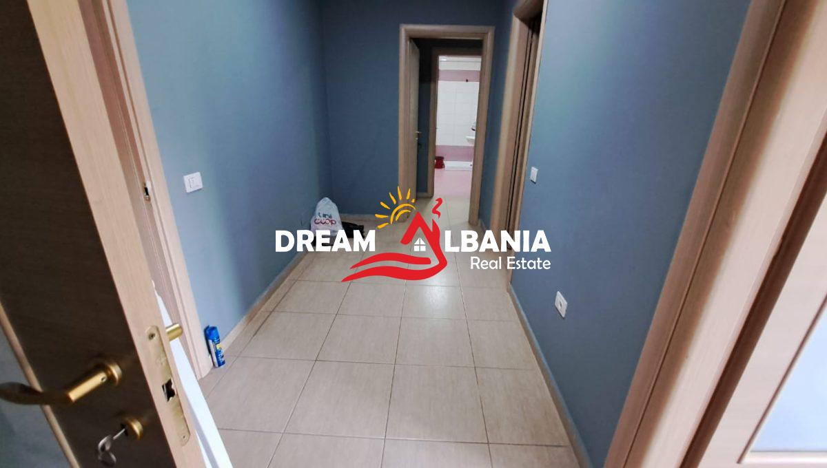 Ambiente biznesi ne shitje ne Tirane (7)