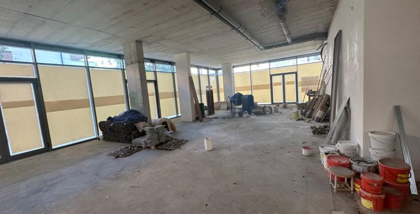 Business premises for sale on the side of the road, Elbasani street, near the Air Albania Stadium, Tirana (ID 4171528)
