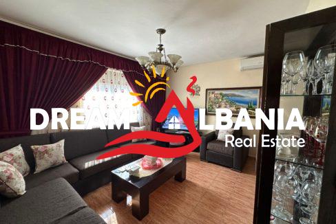 Jepet apartament 2+1 me Qera tek Pazari i Ri(ID 4229267) (4)