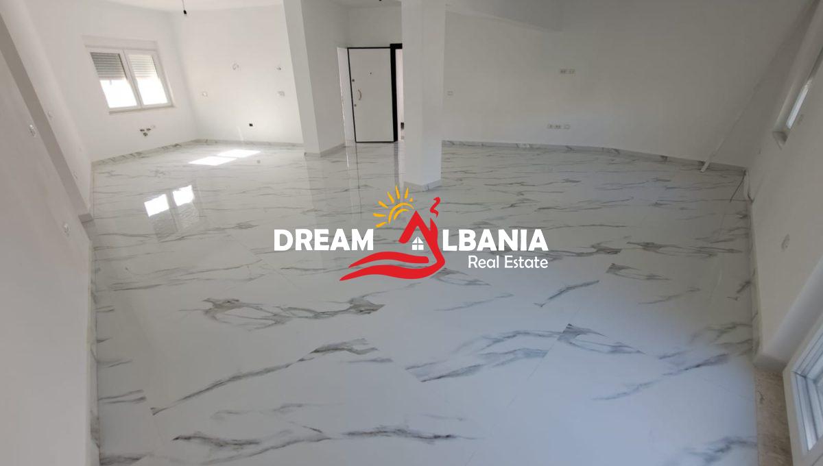 Zyra me qera ne Tirane (8)