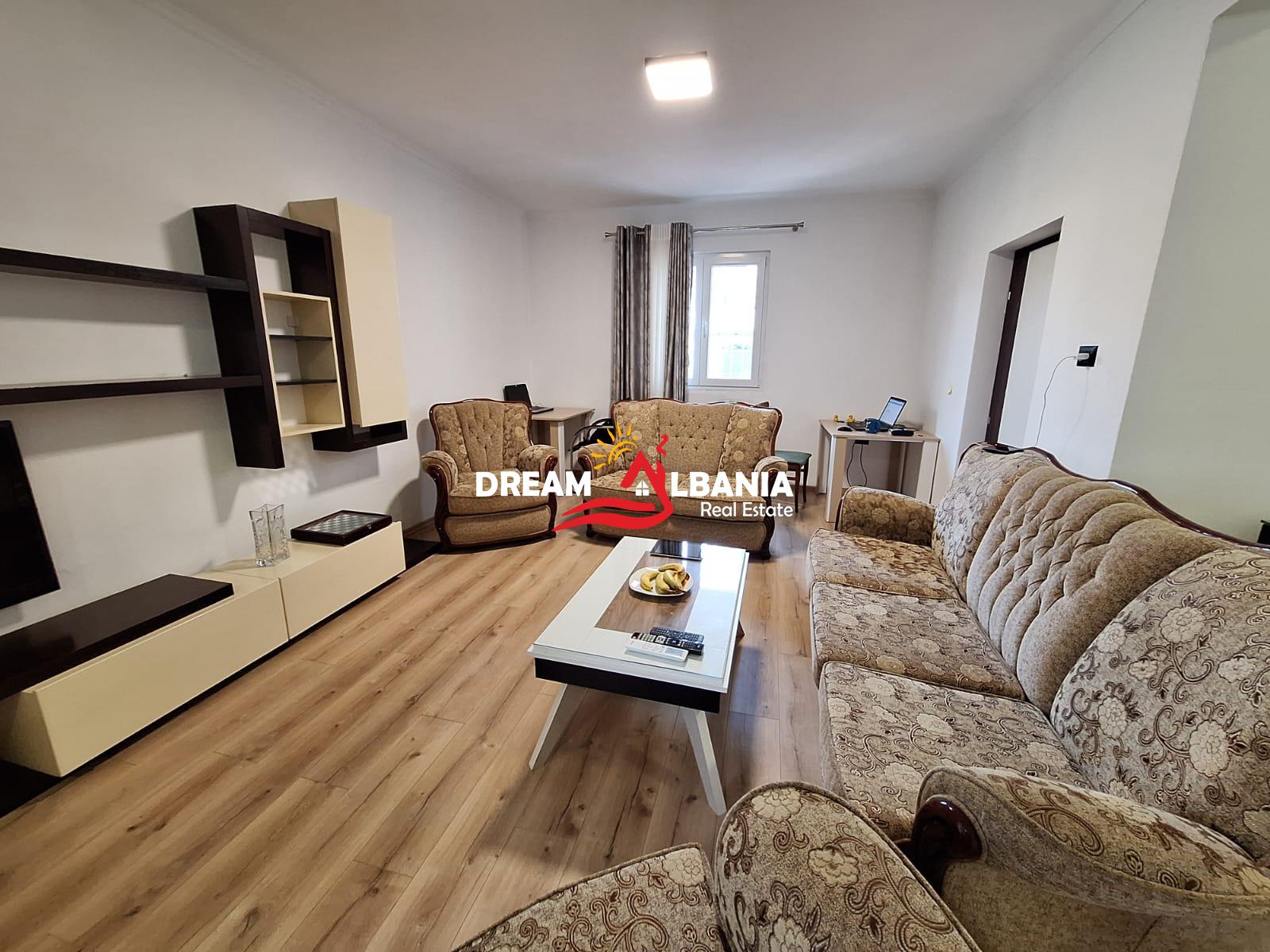 Jepet me qera shtepi private me parking ne Laprake (ID 4241038)