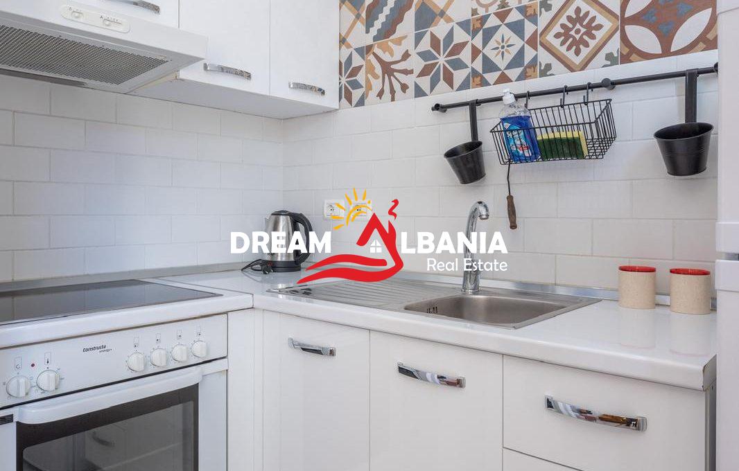 1+1 me Qera prane Selvise (3)