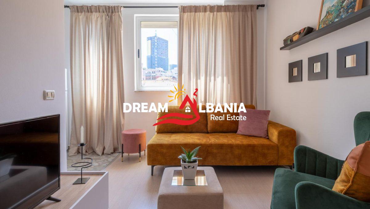 1+1 me Qera prane Selvise (7)