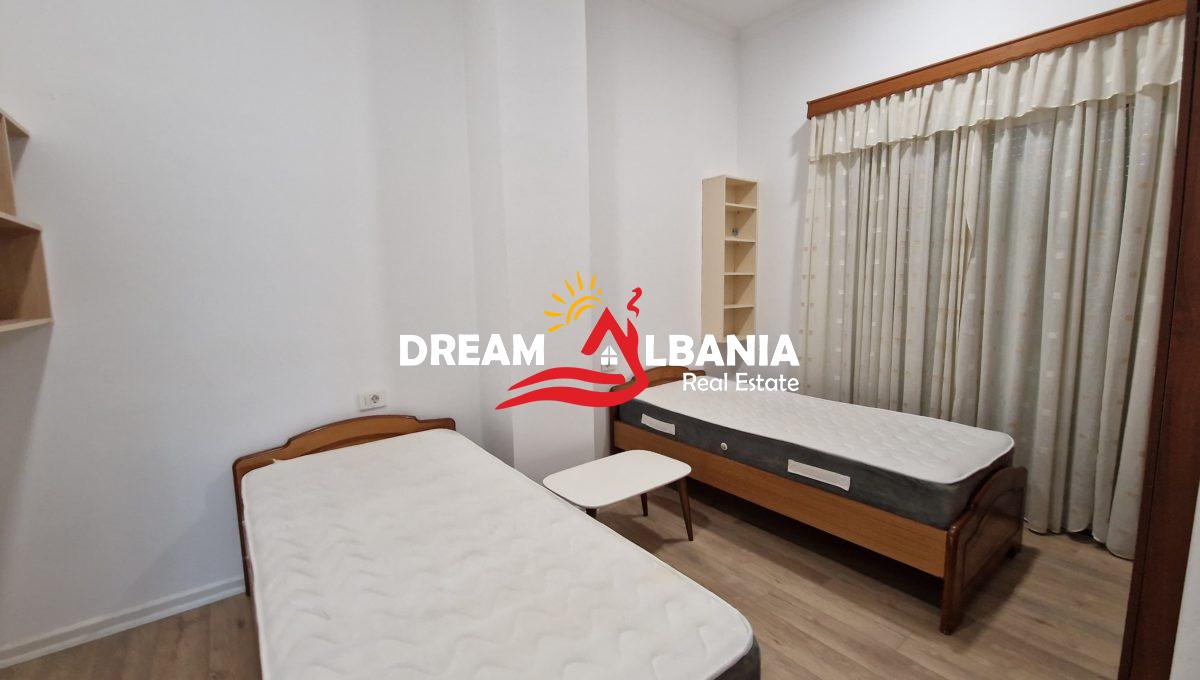 Apartament 2+1 me qera tek Liqeni (2)