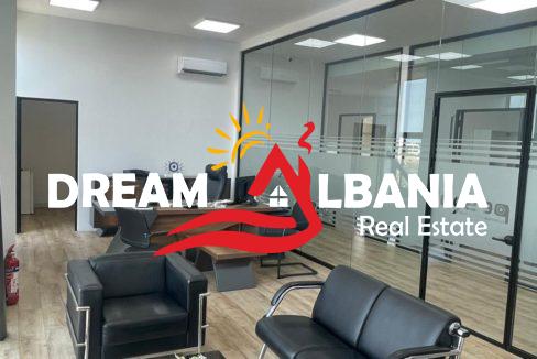 Jepet me qera ambient zyrash 200 m² dhe 3 poste parkimi te perfshira ne Mezez prane Top Channel (ID 42611168) (4)