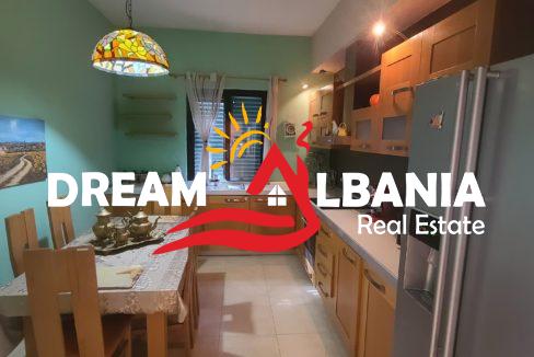 Vile rezidenciale me qera Laprake (3)