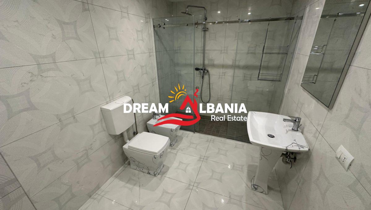 Dublex (Pethouse) 4+1+Kuzhine te Vecuar ne Shitje, tek Liqeni Thate, prane Rruges Hamdi Sina ne Tirane (ID 4131401) (14)