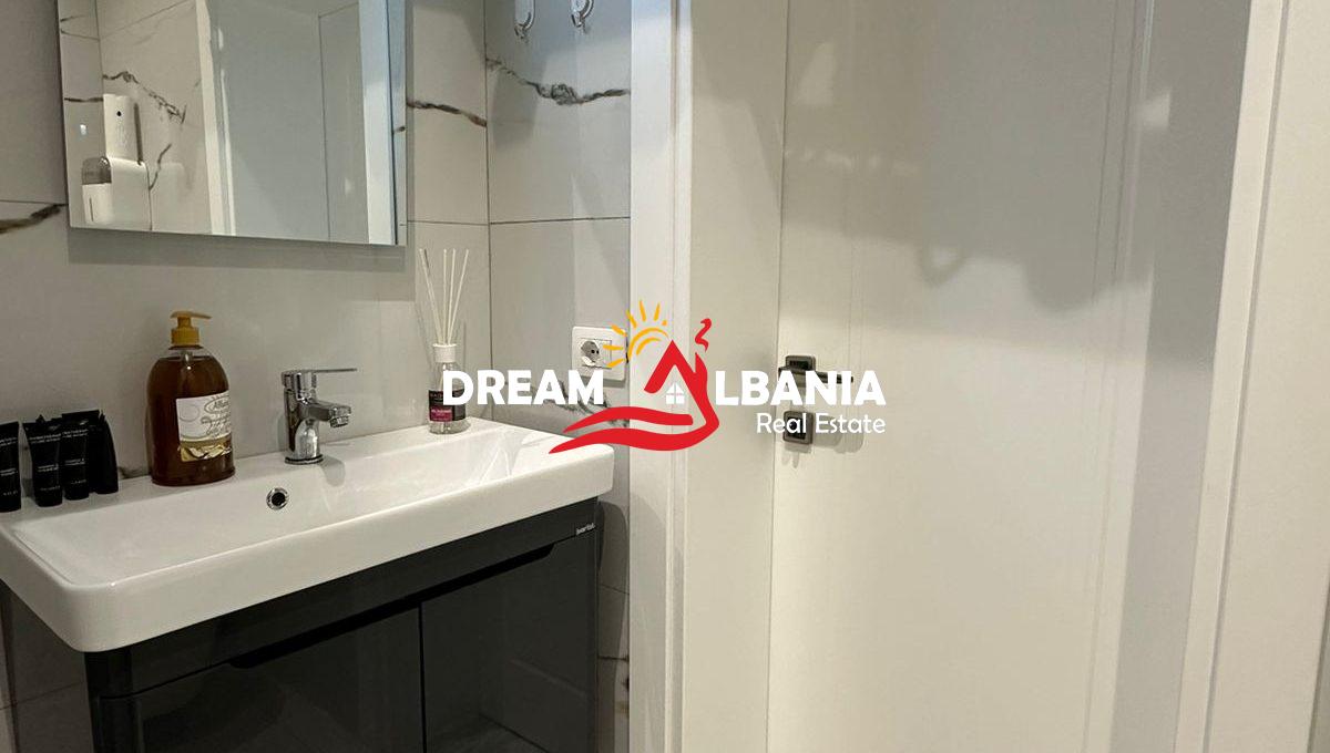 Jepet me qera apartament 1+1 ne zonen e Bllokut, pallatet Agimi (ID 42111178) (2)