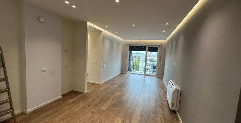 Jepet zyre 3+1+2 me qera tek 21 Dhjetori (ID 4261716)