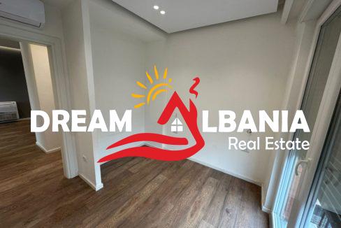 Jepet zyre me qera tek 21 Dhjetori (ID 4261716) (8)