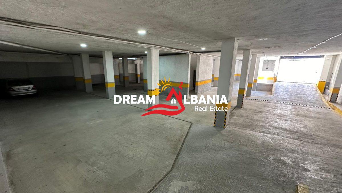 Shitet ambient me garazhe tek Komuna e Parisit, prane Kristal Center (ID 4181093) (7)