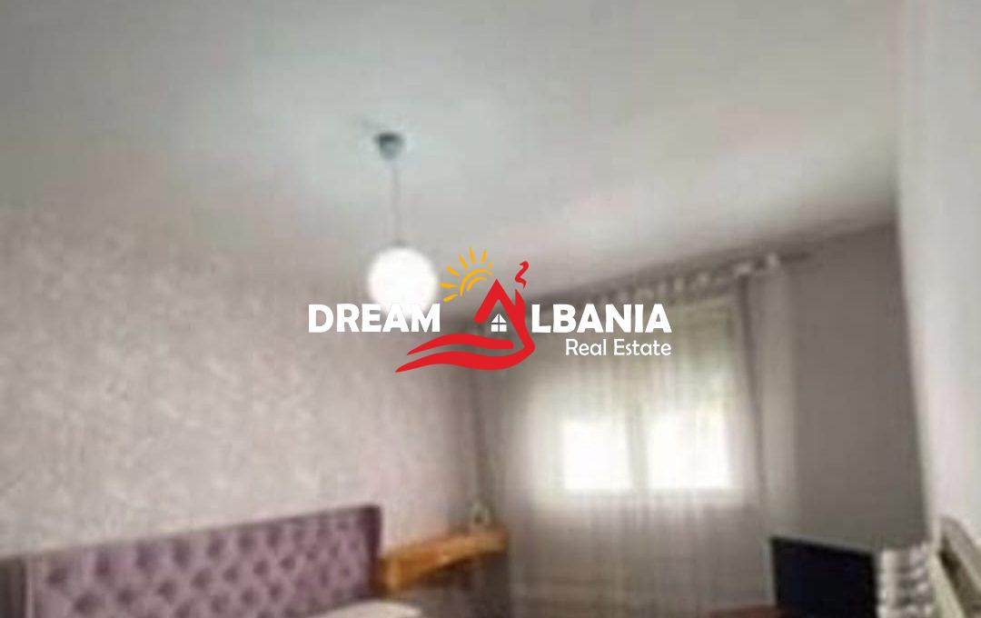 Apartament 2+1 me qera tek Komuna e Parisit