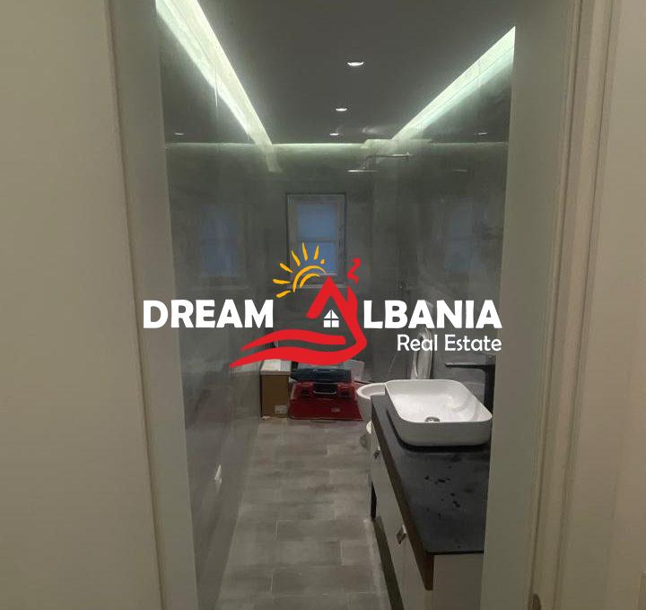 0b307272-2557-440c-a08b-5855bc056d94